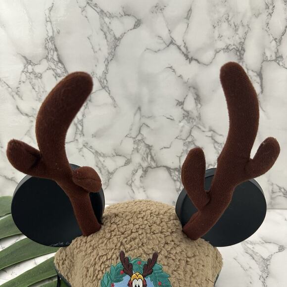 Disney Christmas 2025 Lil Rin Rin Plush Badge Red New